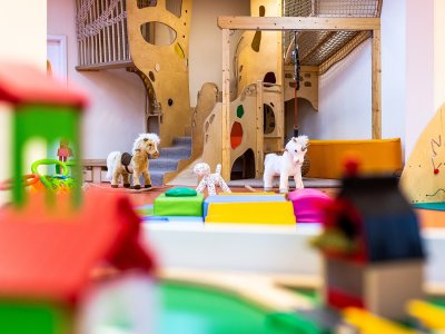 Einblick in das Spielzimmer im Oberjoch Familux Resort in Bad Hindelang.