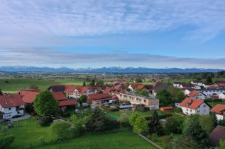 Die Außenansicht des Landgasthof Hubertus in Apfeltrang.