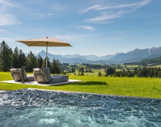 Der Wellnessgarten im PANORAMA Allgäu Spa Resort in Rückholz.