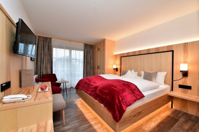 Ein Zimmer des Alpenhof Jäger in Riezlern.