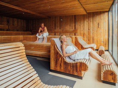 Einblick in eine Sauna im A-ROSA Ifen Hotel Kleinwalsertal in Hirschegg.