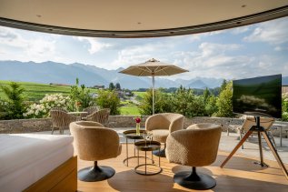 Einblick in ein Zimmer im Sonnenalp Resort in Ofterschwang.