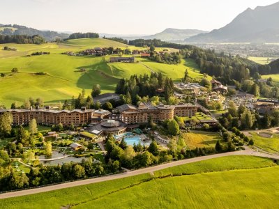 Sonnenalp Resort Außenansicht Die Außenansicht des Sonnenalp Resort in Ofterschwang.