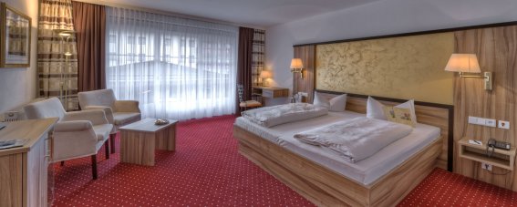 Koenigshof_Hotel_Resort_Zimmer
