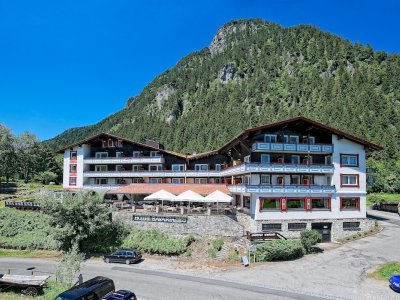 Familotel Bavaria Außenansicht Sommer