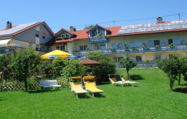 Naturhotel Am Sonnenhang Außenansicht Sommer