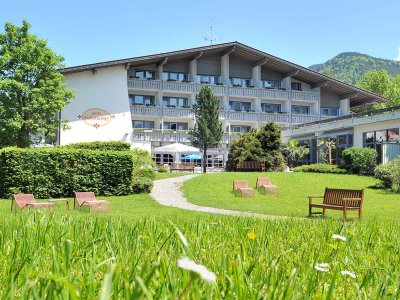 Hotel Bannwaldsee Außenansicht Sommer