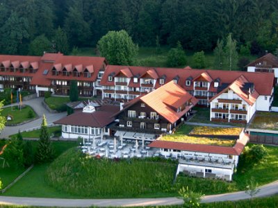 Berghotel Jägerhof Drohnenaufnahme Sommer