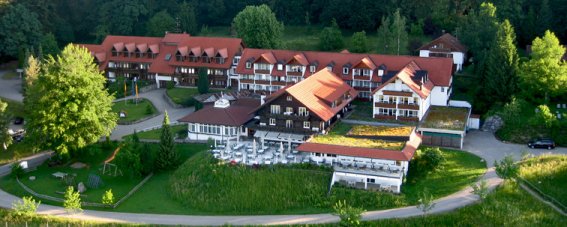 Berghotel Jägerhof Drohnenaufnahme Sommer