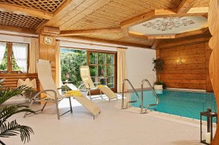 Hotel Mühlenhof Wellnessbereich mit Pool
