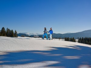 Schneeschuhwanderung als Freizeitaktivität im Allgäu GmbH