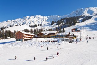 Biohotel Mattlihüs Außenansicht Winter
