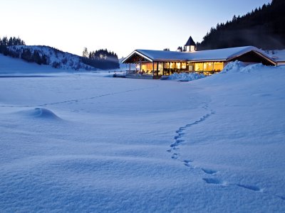 Haubers Naturresort Außenansicht Winter