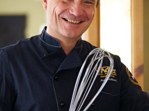 Hotelchef Armin Hollweck im Hotel Restaurant Adler in Oberstaufen.