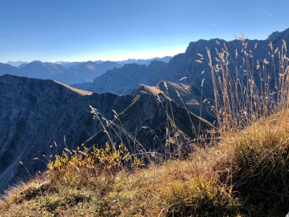 Blick von einem Ausflugsziel in den Bergen in der direkten Umgebung des Hotel Prinz-Luitpold-Bads in Bad Hindelang