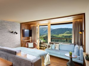 Einsicht in eines der modernen und gemütlichen Zimmer im Hotel Bergkristall - Mein Resort im Allgäu in Oberstaufen