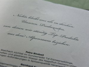 Einblick in die Speisekarte im Restaurant des Sonnenalp Resorts in Ofterschwang.