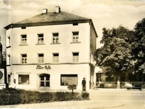 Ein altes Foto zeigt die damalige Außenansicht des Hotels Schlosskrone in Füssen