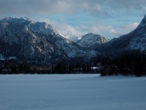 Ausblick auf das Bergpanorama im Winter im Wellnesshotel Mittelburg in Oy-Mittelberg