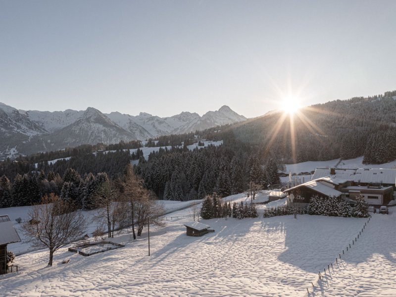 Sonnenaufgang über der Alpe