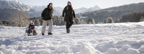 Rodelspaß mit der ganzen Familie