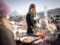 Stärkung auf der Terrasse