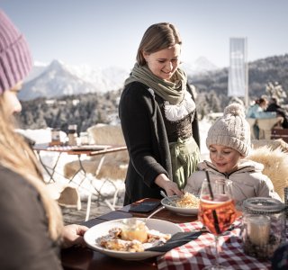 Stärkung auf der Terrasse