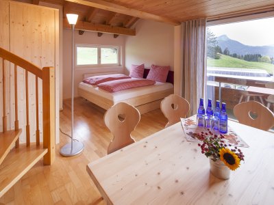 Bis zu acht Personen haben in der großen Suite Platz.