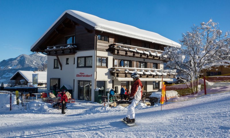 Ein Aufenthalt in der Alpe Oberstdorf bietet sich besonders für Skifahrer oder Winterwanderer an, da die Alpe mitten im schönen Skigebiet des Söllerecks liegt.