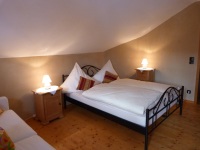 2. Schlafzimmer