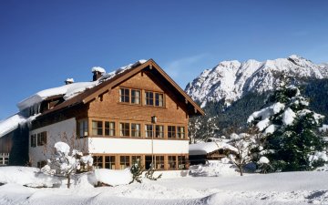 ALPGLÜCK - Winterzeit Sonne + Schnee = Juchhee