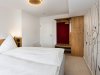Schlafzimmer I.