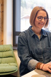 Dein Arbeitsplatz im Allgäu – ob ganz für Dich im Einzelbüro oder im Co-Sharing mit anderen – hier findest Du die passende Umgebung für produktives Arbeiten.