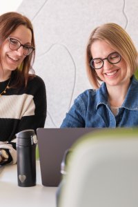 Tausche Dich mit anderen Freiberuflern beim Co Working aus.
