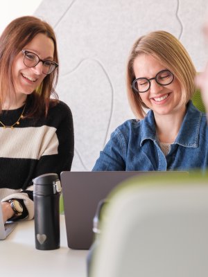 Tausche Dich mit anderen Freiberuflern beim Co Working aus.