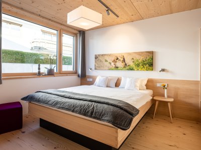 Auszeit 2021 Dorf Tal Schlafzimmer