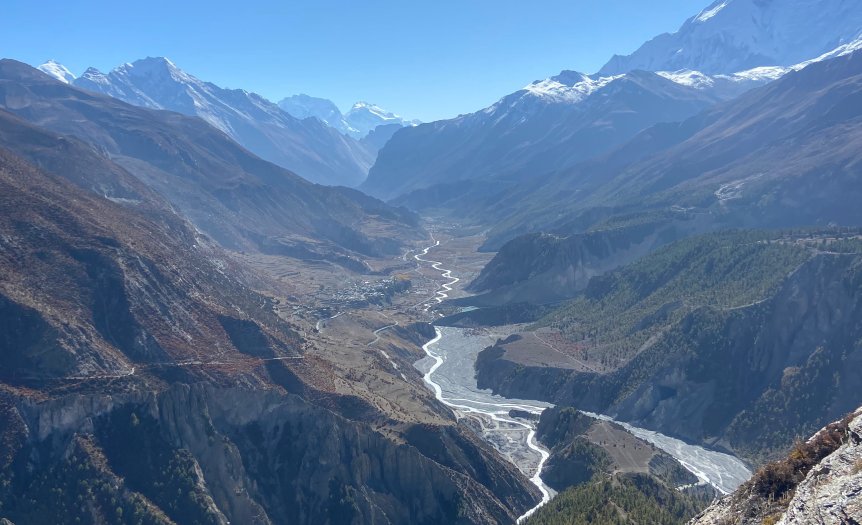 Marshyangdi river from the way to Tilicho