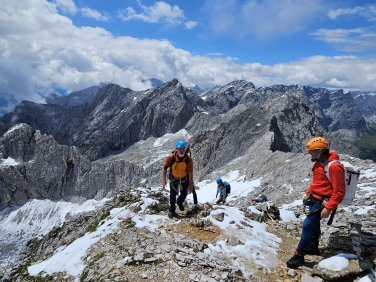 Karwendel-Durchquerung Gipfel Lamsenjochspitze
