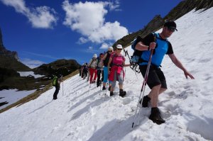 Querung Schneefeld Trittsicherheit