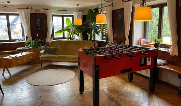 Wohnzimmer Alps mit Kicker