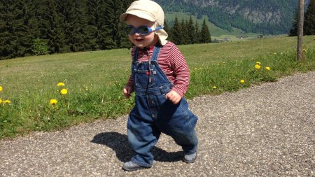 Entdecken Sie mit Ihren Kindern gemeinsam die Oberstdorfer Bergwelt. Wir sind Partner des Programms Bergbahn unlimited, Sie können im Sommer so oft Sie wollen die Bergbahnen von Oberstdorf und dem Kleinwalsertal nutzen. Das schont Ihre Urlaubskasse und sorgt für schöne Familienerlebnisse.