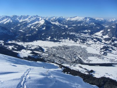 Der Fotograf steht über der so genannten Bachtelrinne, die unterhalb des Rubihorn verläuft. Ein Ort, der nur geübten und erfahrenen Alpinisten vorbehalten ist.
