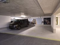 Tiefgarage auch für große PKW geeignet