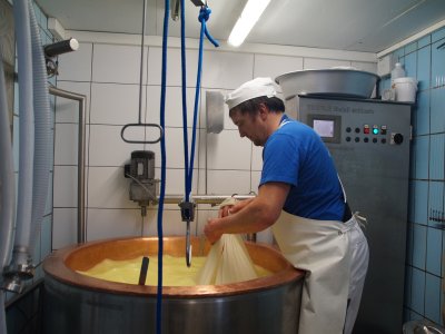Ausheben mit dem Käsetuch