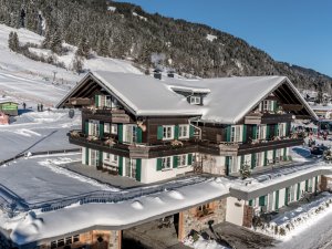 AlpenhausWinter-e1554464294507