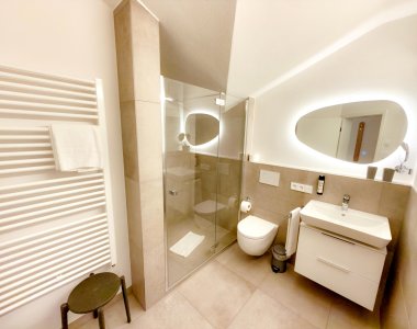 Wohnung 6 Badezimmer 1