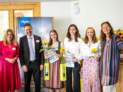 Gruppenbild im Rahmen des Allgäu Azubi Awards