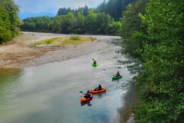 Flusswandern im Packraft