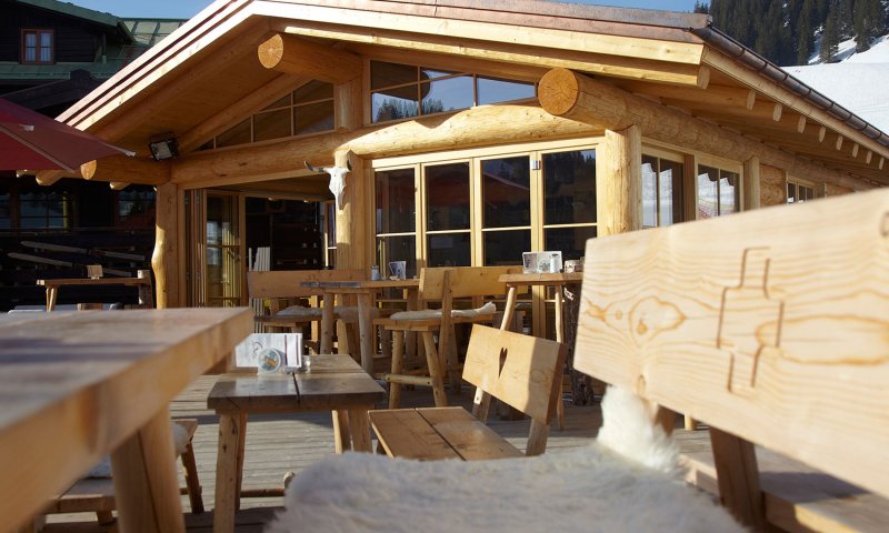 04 grasgehrenhuette skigebiet grasgehren riedbergerhorn familien skischule allgaeu hoernerdoerfer