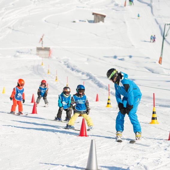 12 skischule skigebiet grasgehren riedbergerhorn familien allgaeu hoernerdoerfer